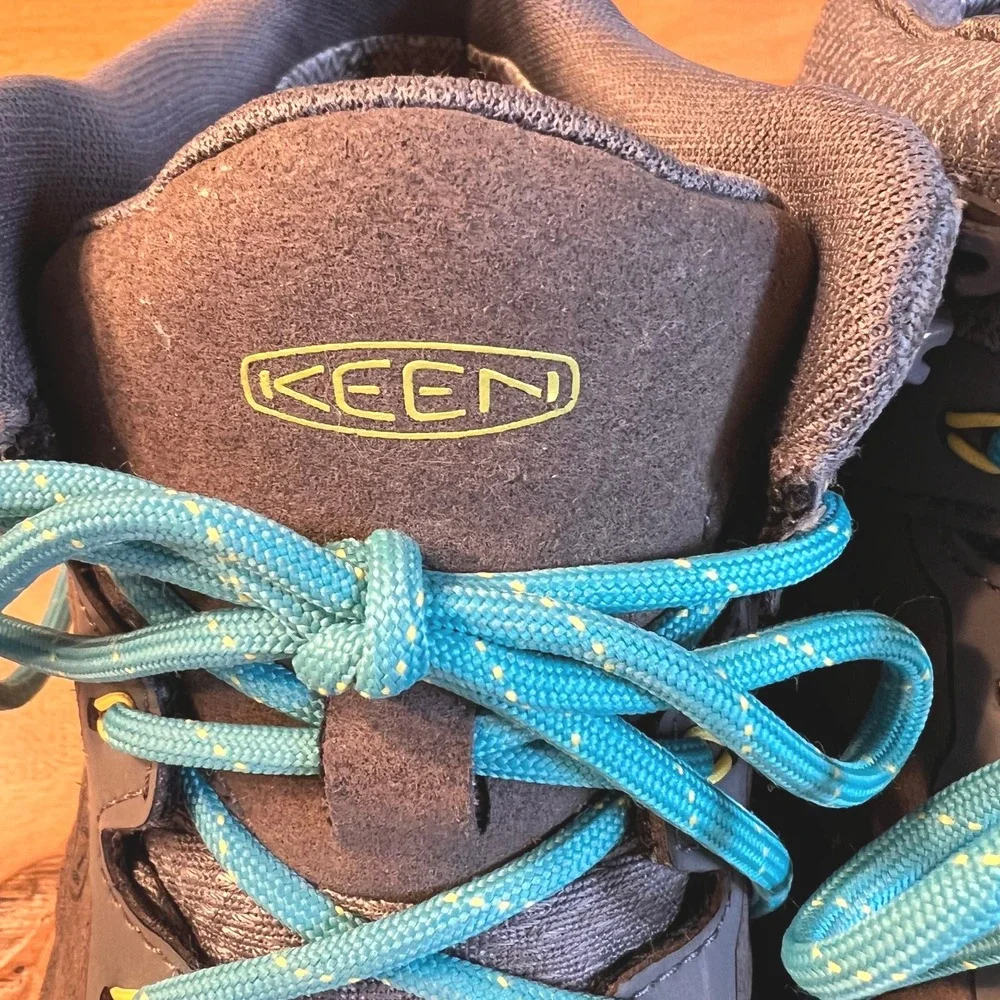Keen Explore Waterproof Hiking Outdoor Boots Mens 9.5 Grey Blue Mid 1021647